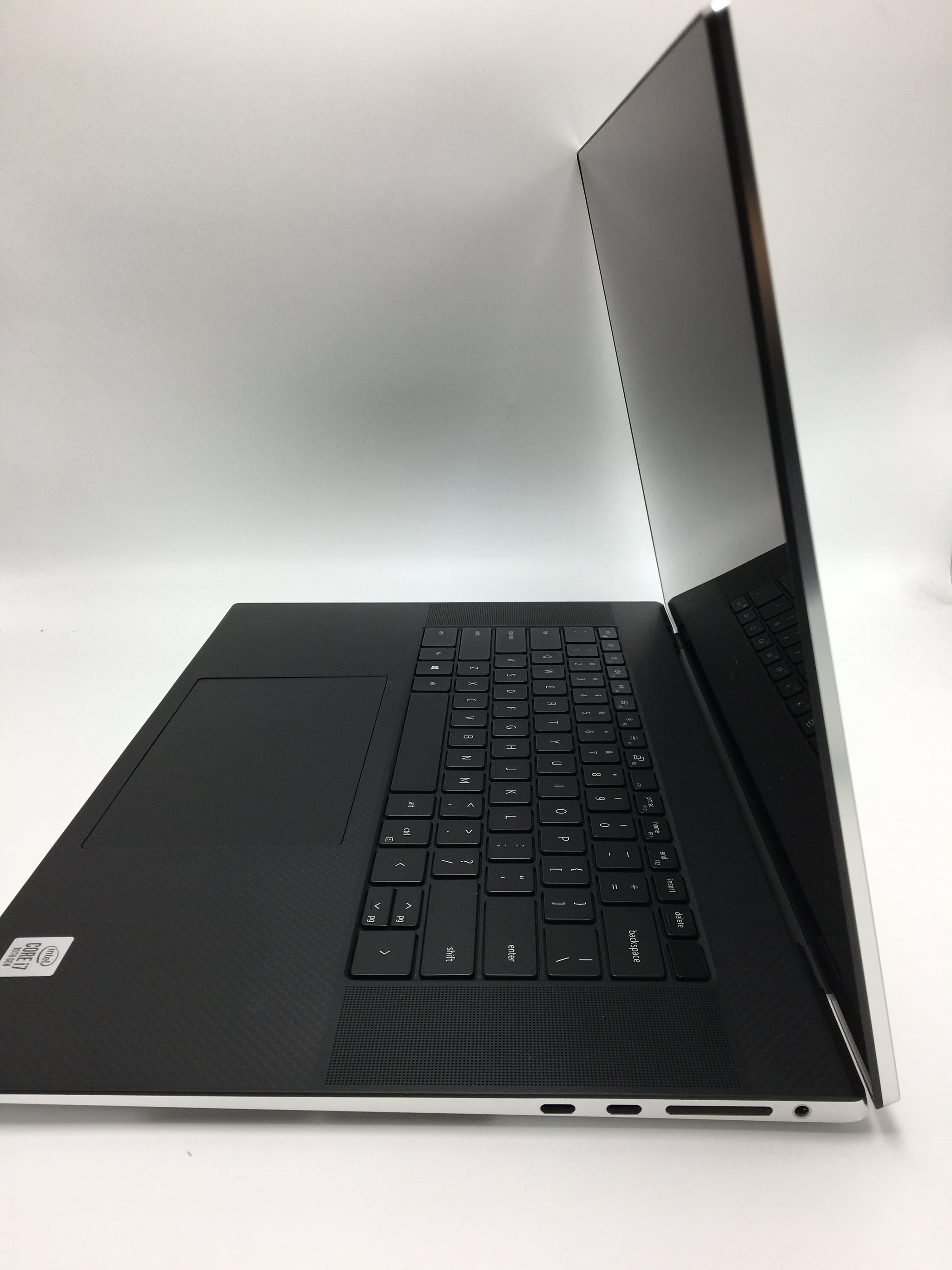 DELL XPS 17" UHD Touch Display w/webcam - 32GB/1TB SSD