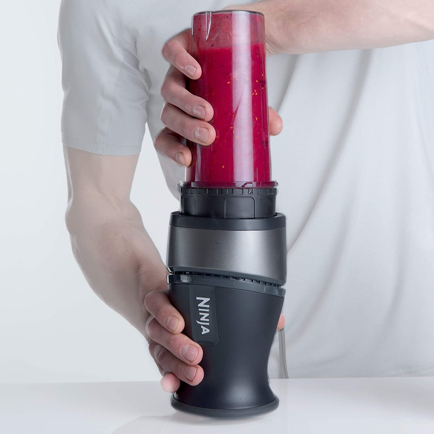 Ninja Personal Blender with Two 16oz Cups - 700-Watt Base(Refurbished)